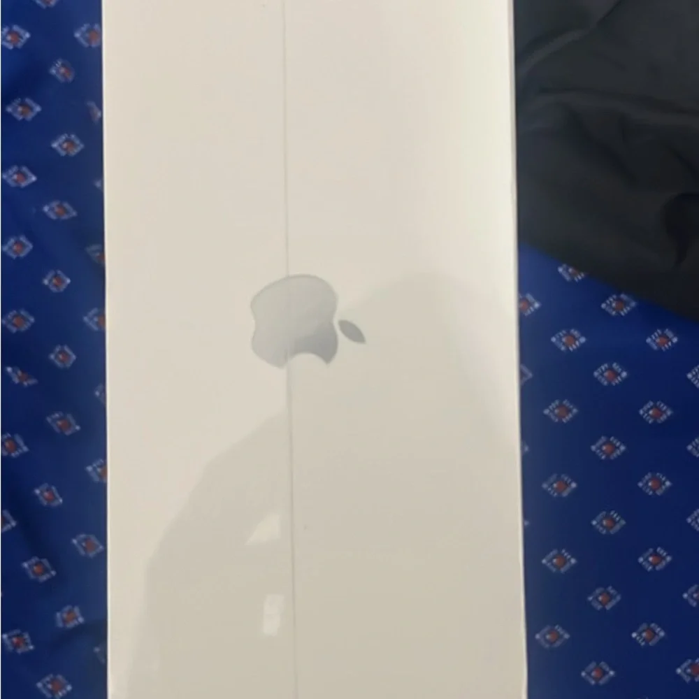 Apple Over-Ear Headphones in Silver